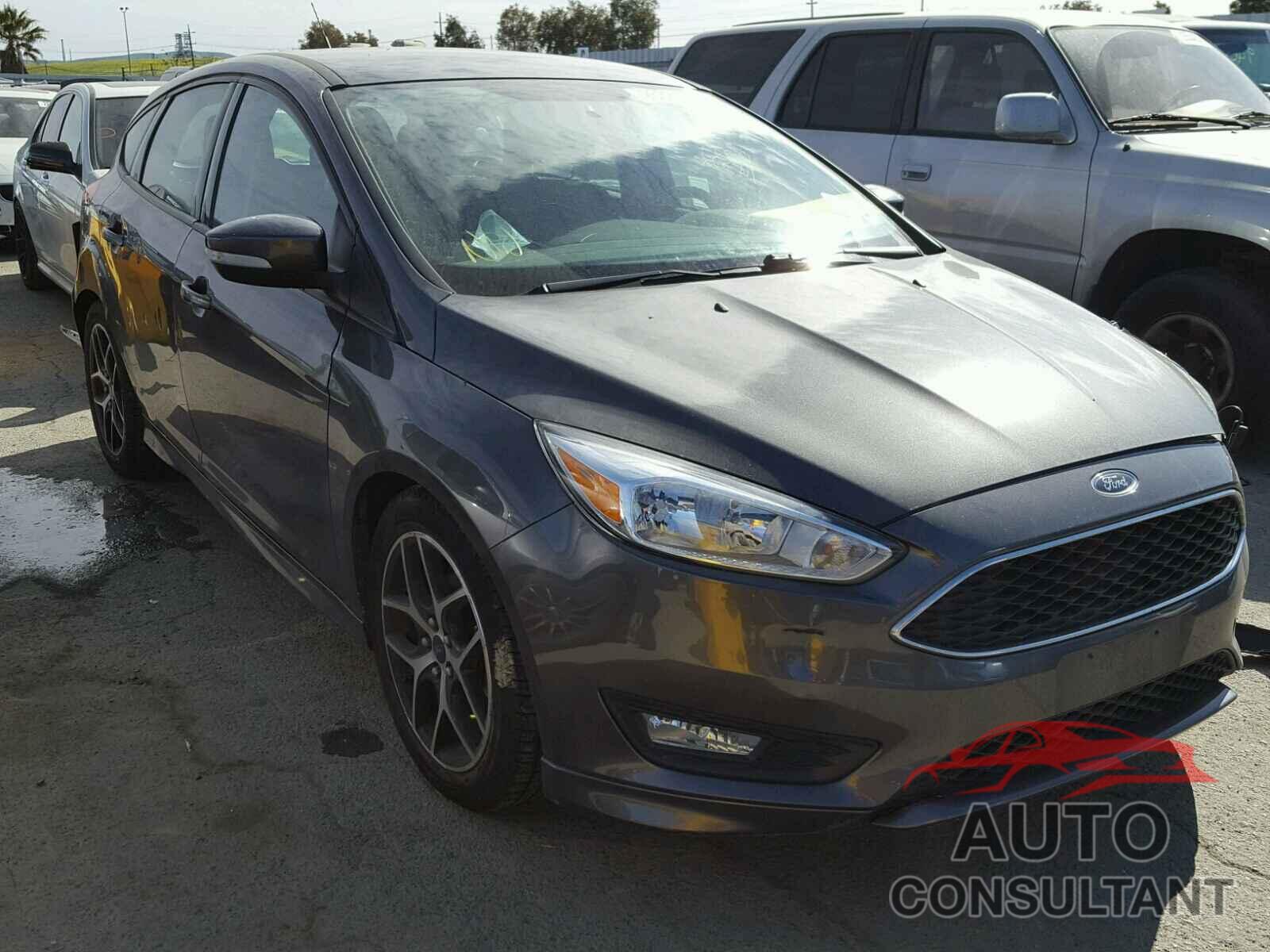 FORD FOCUS 2015 - 1FADP3K20FL269755