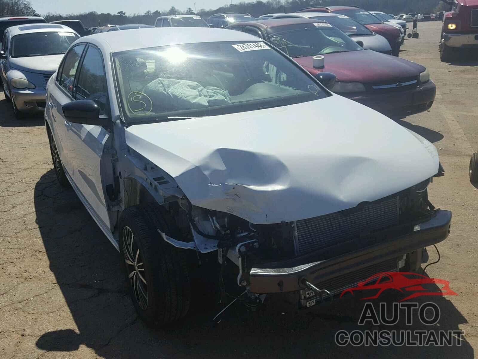 VOLKSWAGEN JETTA 2018 - 3VWDB7AJ4JM213010