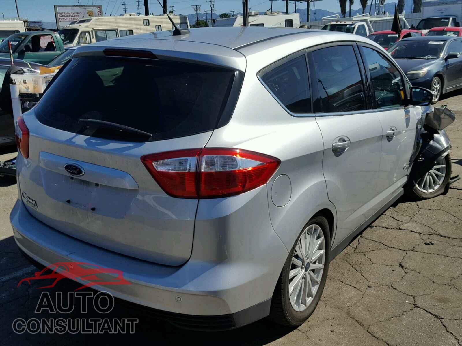 FORD CMAX 2016 - 5YJ3E1EB3KF413260