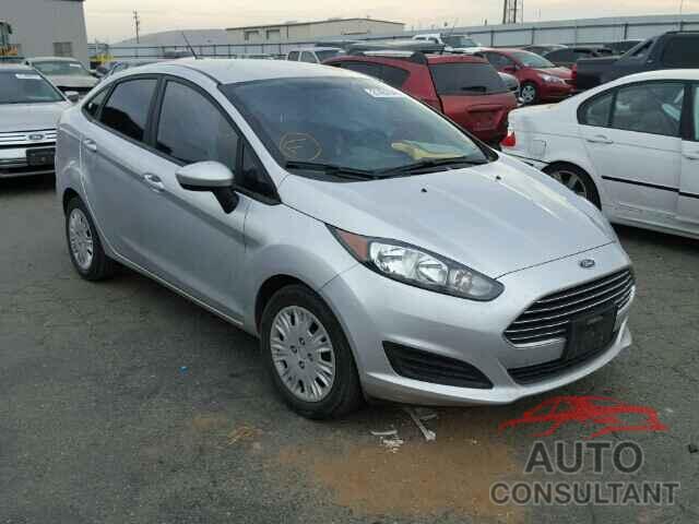 FORD FIESTA 2015 - 3FADP4AJ5FM118245