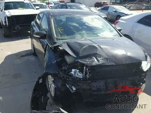FORD FOCUS 2015 - 1FADP3J2XFL384493