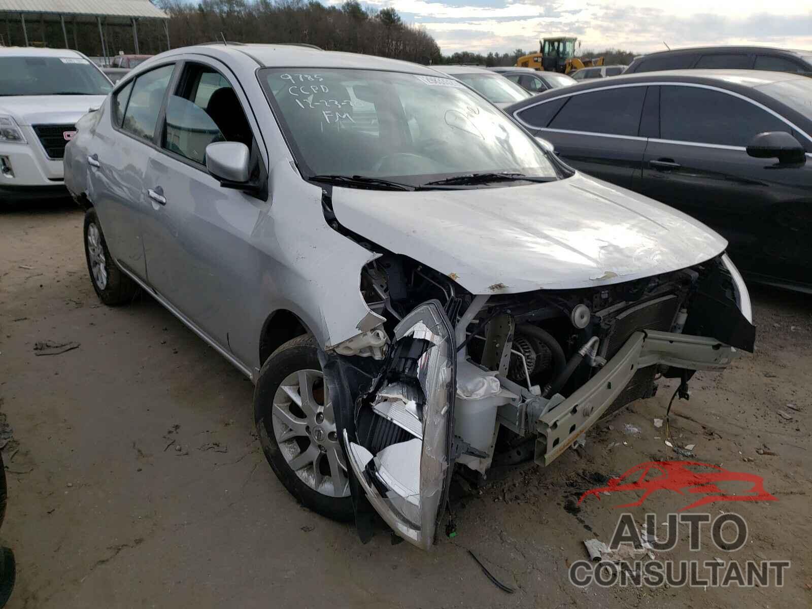 NISSAN VERSA 2018 - 3N1CN7AP1JL859785