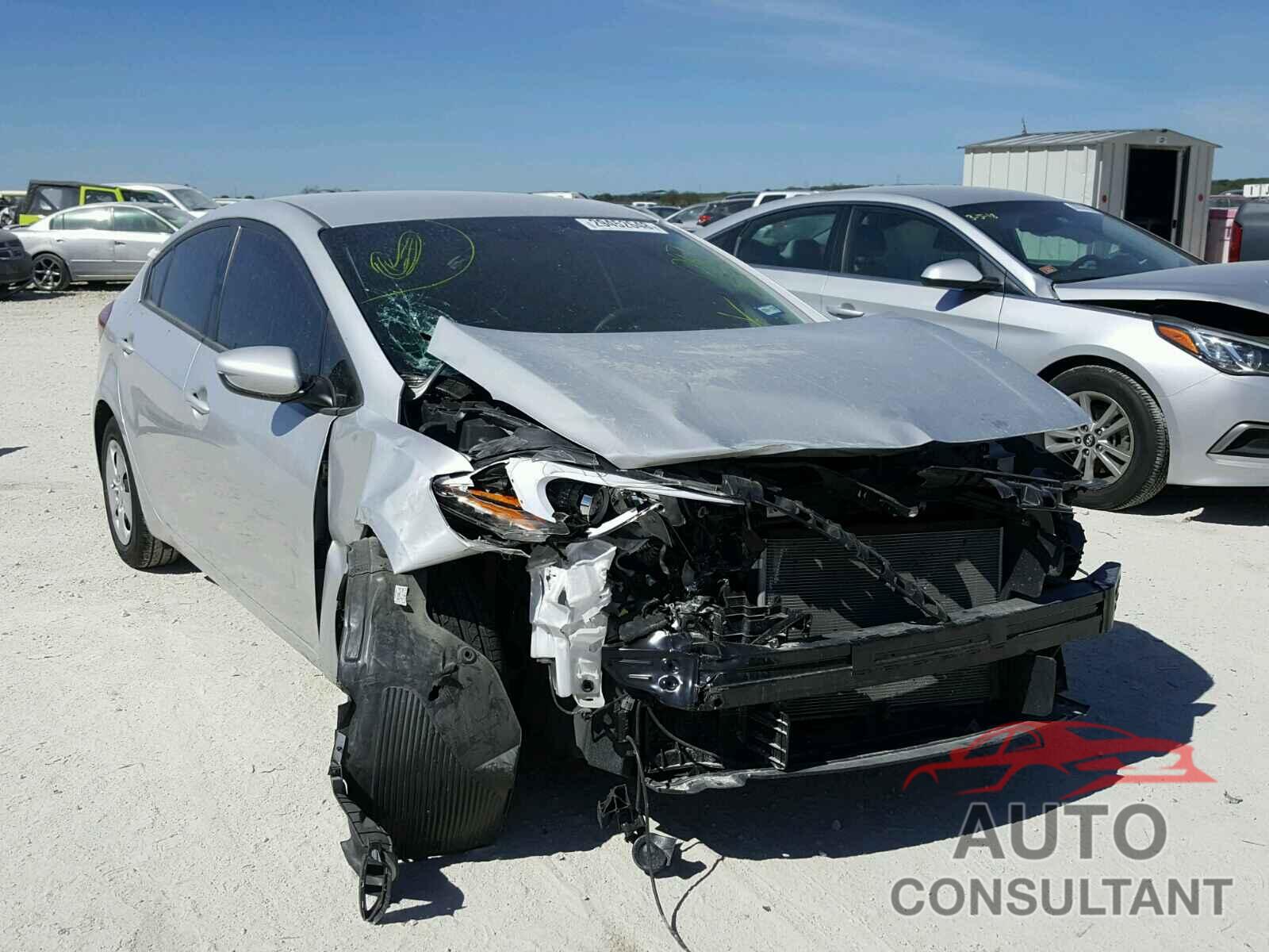 KIA FORTE 2017 - 3KPFL4A73HE087853