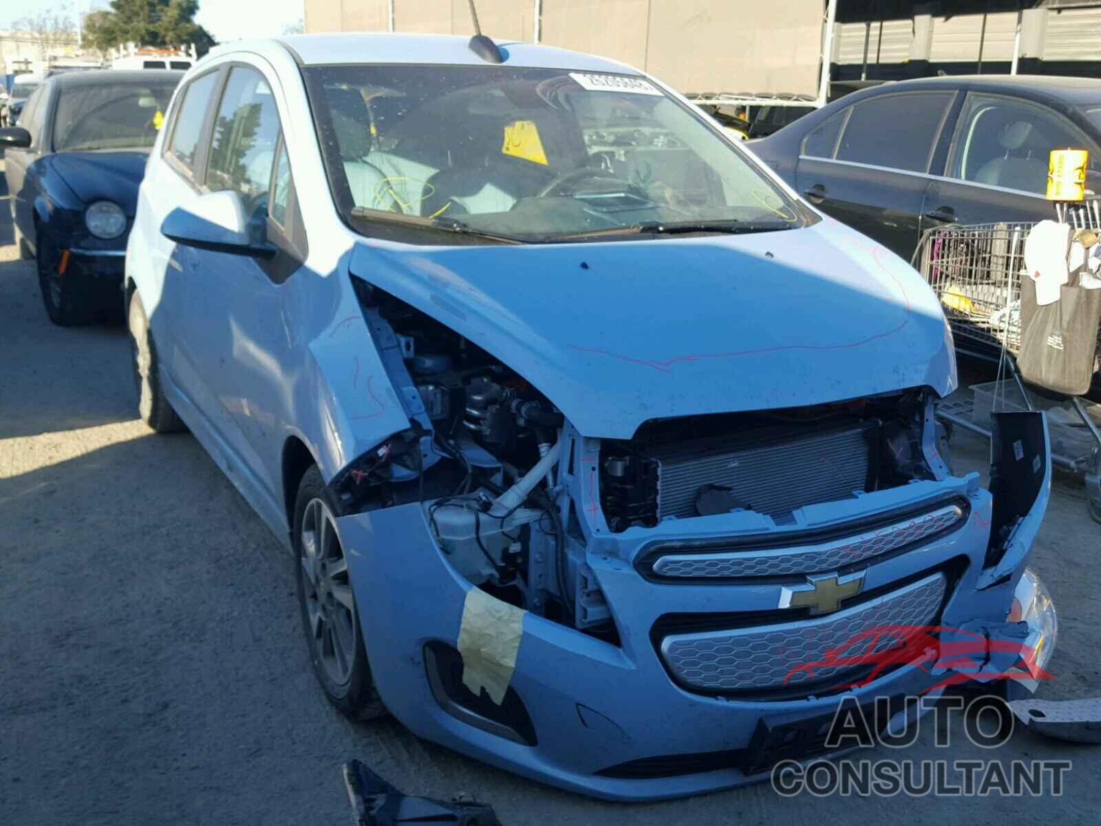 CHEVROLET SPARK 2015 - KL8CK6S09FC750150