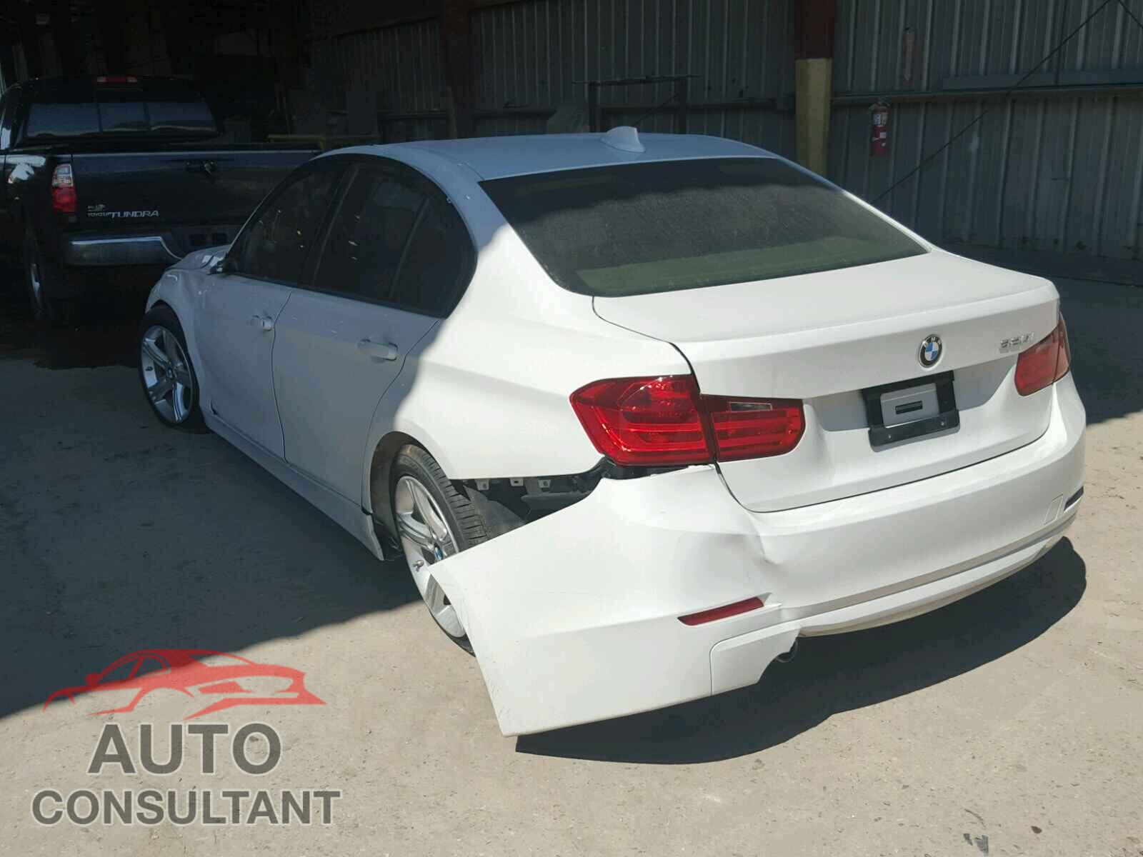 BMW 3 SERIES 2015 - WBA3B1G56FNT03985