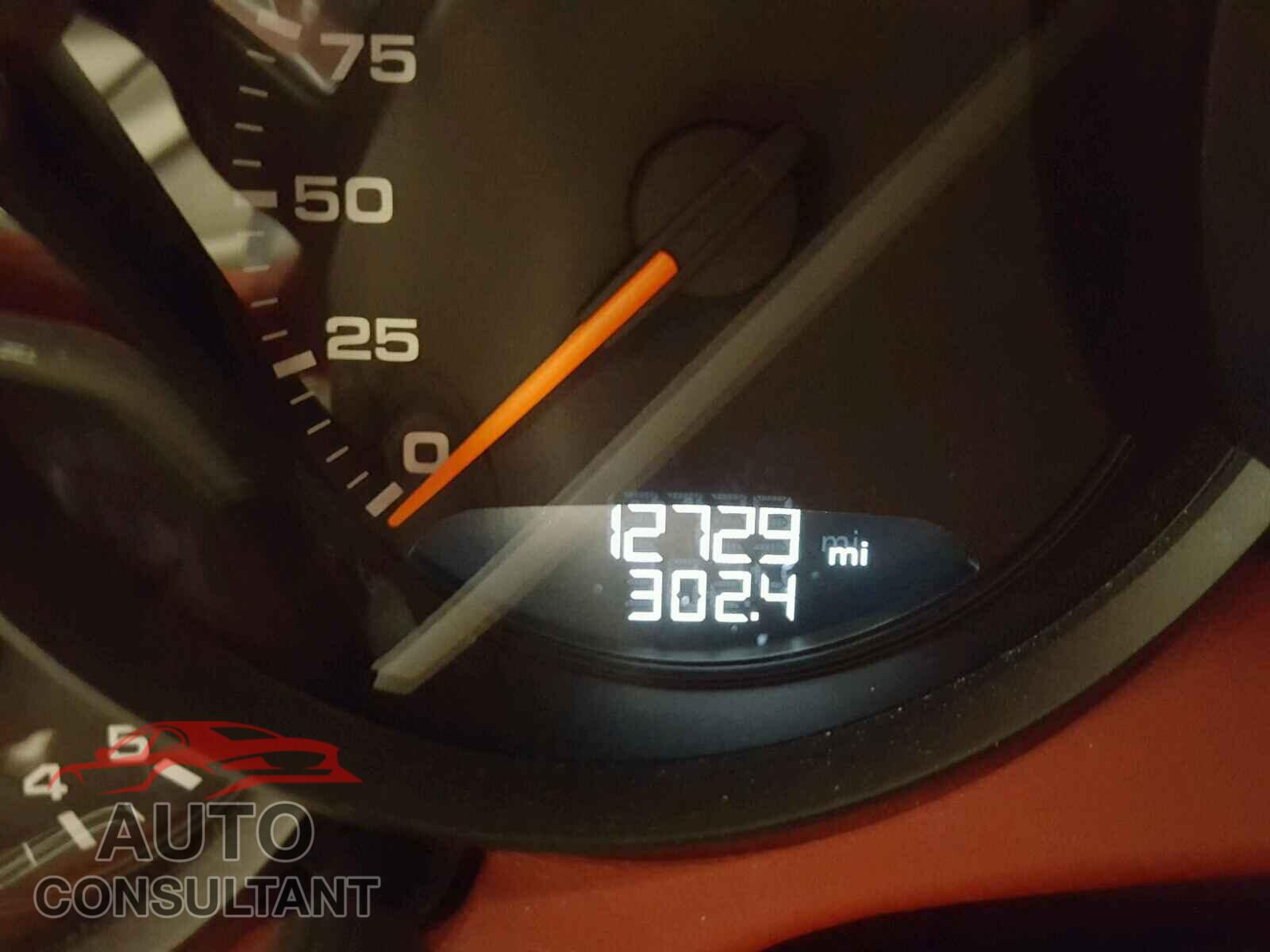 PORSCHE 911 2017 - WP0CA2A98HS142177