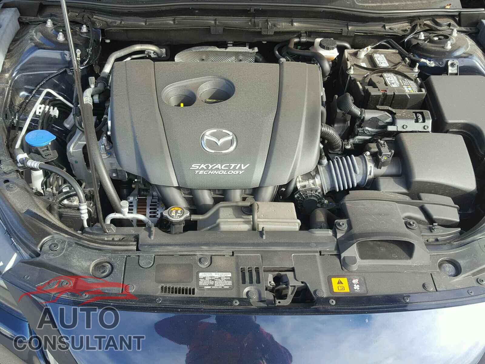 MAZDA 3 2017 - 3MZBN1U77HM131925