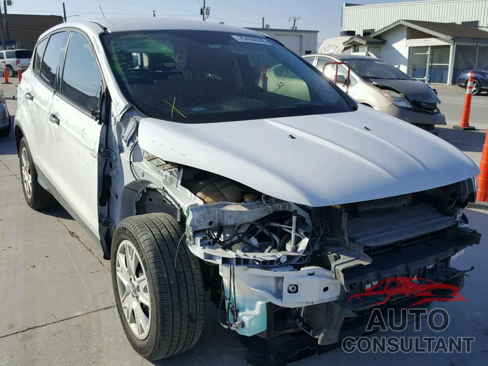 FORD ESCAPE 2015 - 1FMCU0F78FUC24930