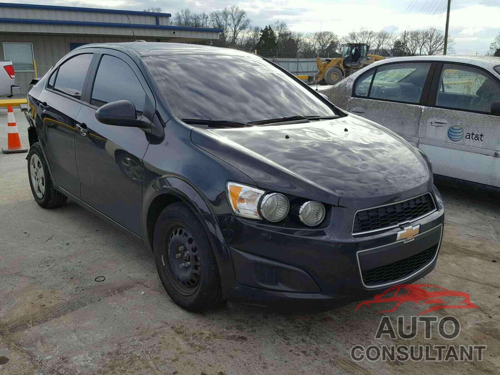 CHEVROLET SONIC 2015 - 1G1JA5SH8F4214729