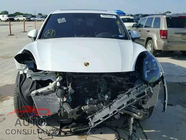 PORSCHE CAYENNE 2016 - WP1AD2A25GLA77927