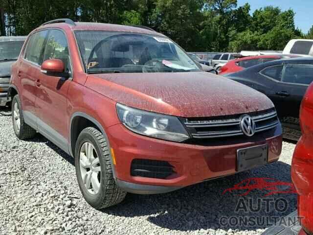 VOLKSWAGEN TIGUAN 2015 - WVGAV7AX2FW053004