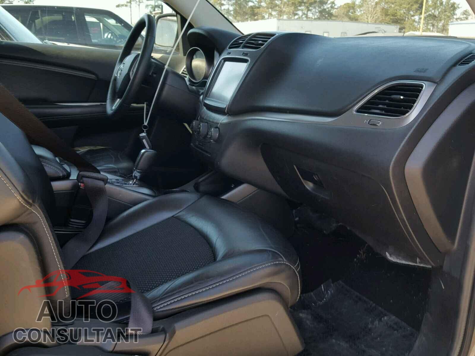 DODGE JOURNEY 2015 - 3C4PDCGB3FT723140