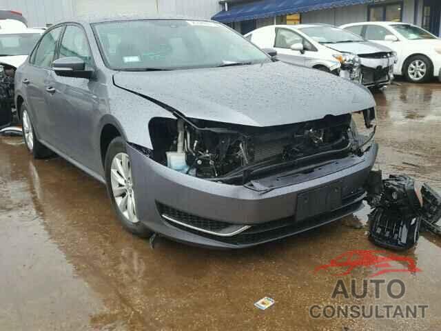 VOLKSWAGEN PASSAT 2015 - 1VWAT7A34FC017319