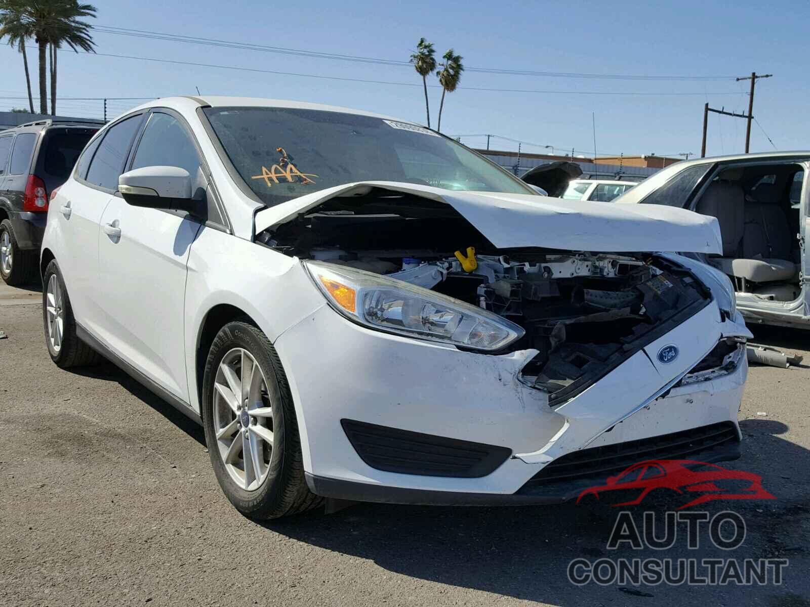 FORD FOCUS 2015 - 1FADP3K23FL275422