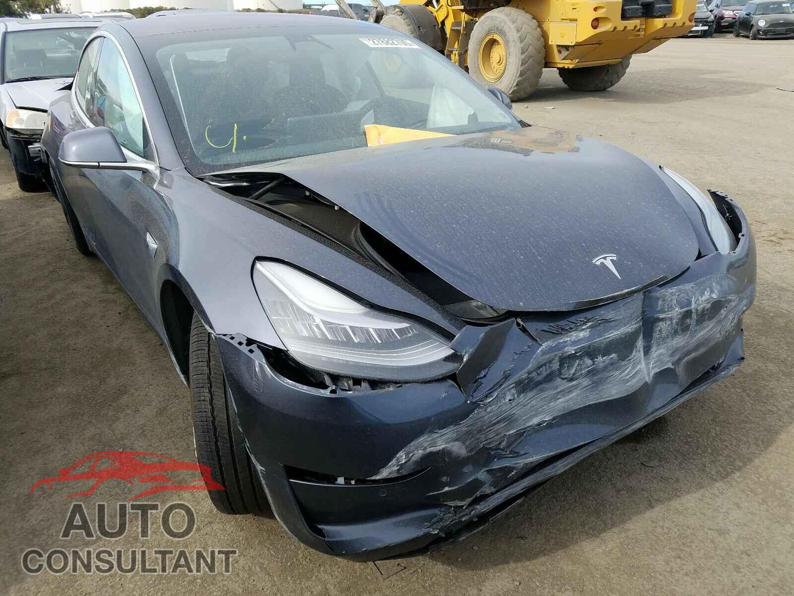 TESLA MODEL 3 2017 - 5YJ3E1EA1HF000611
