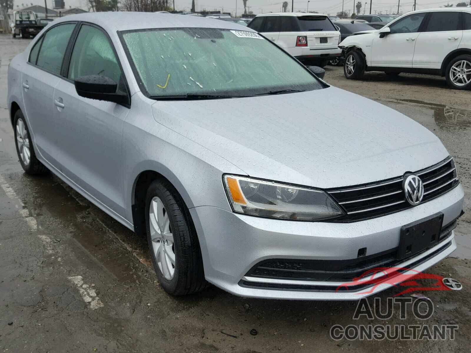 VOLKSWAGEN JETTA 2015 - 3VWD17AJ9FM304574