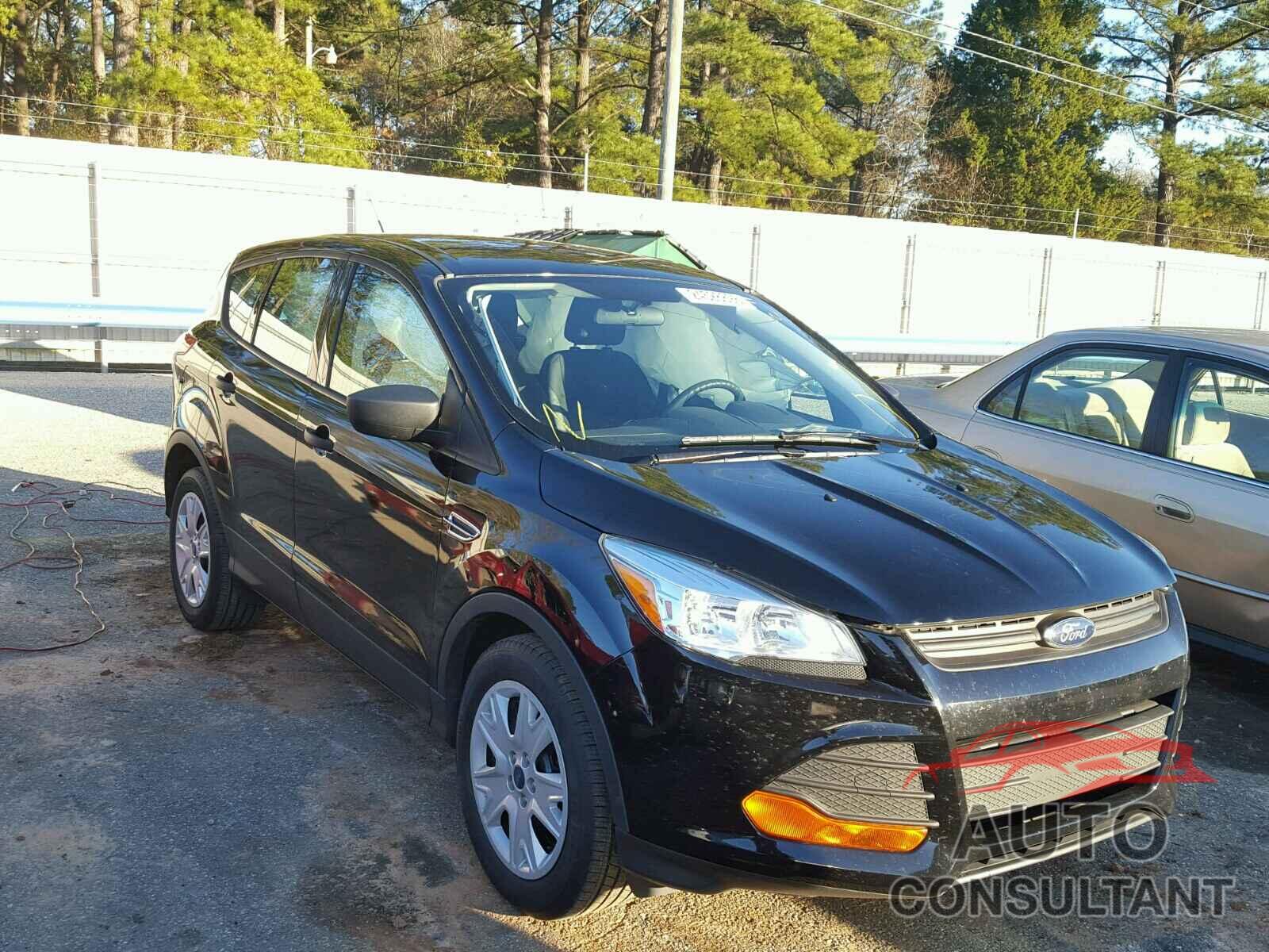 FORD ESCAPE 2016 - 1FMCU0F77GUB88746