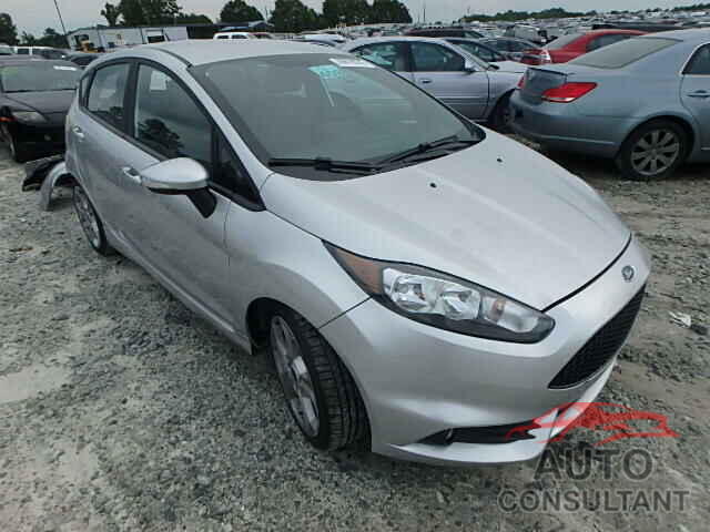 FORD FIESTA 2015 - 3FADP4GX9FM166598