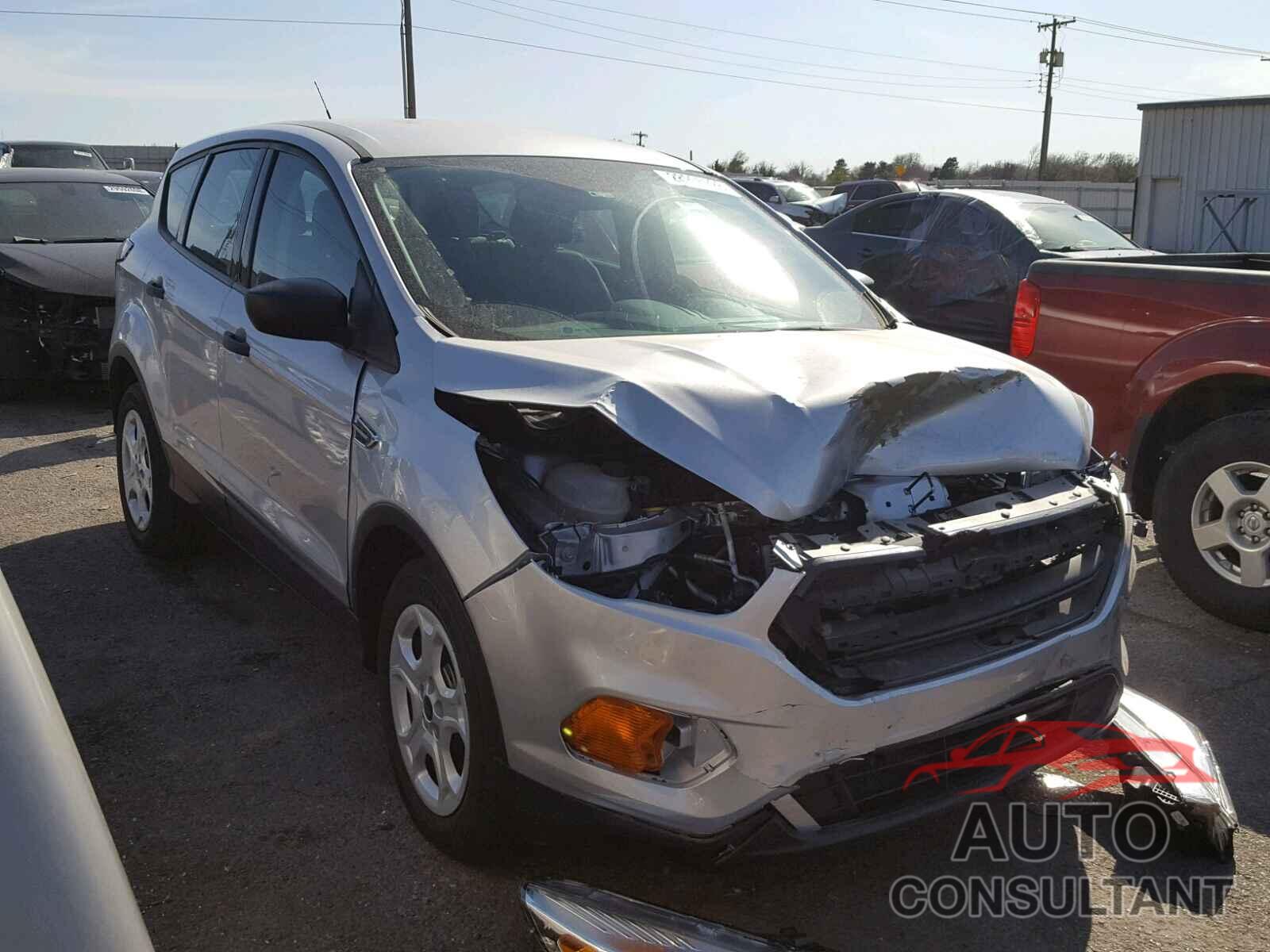 FORD ESCAPE 2017 - 1FMCU0F71HUC95275