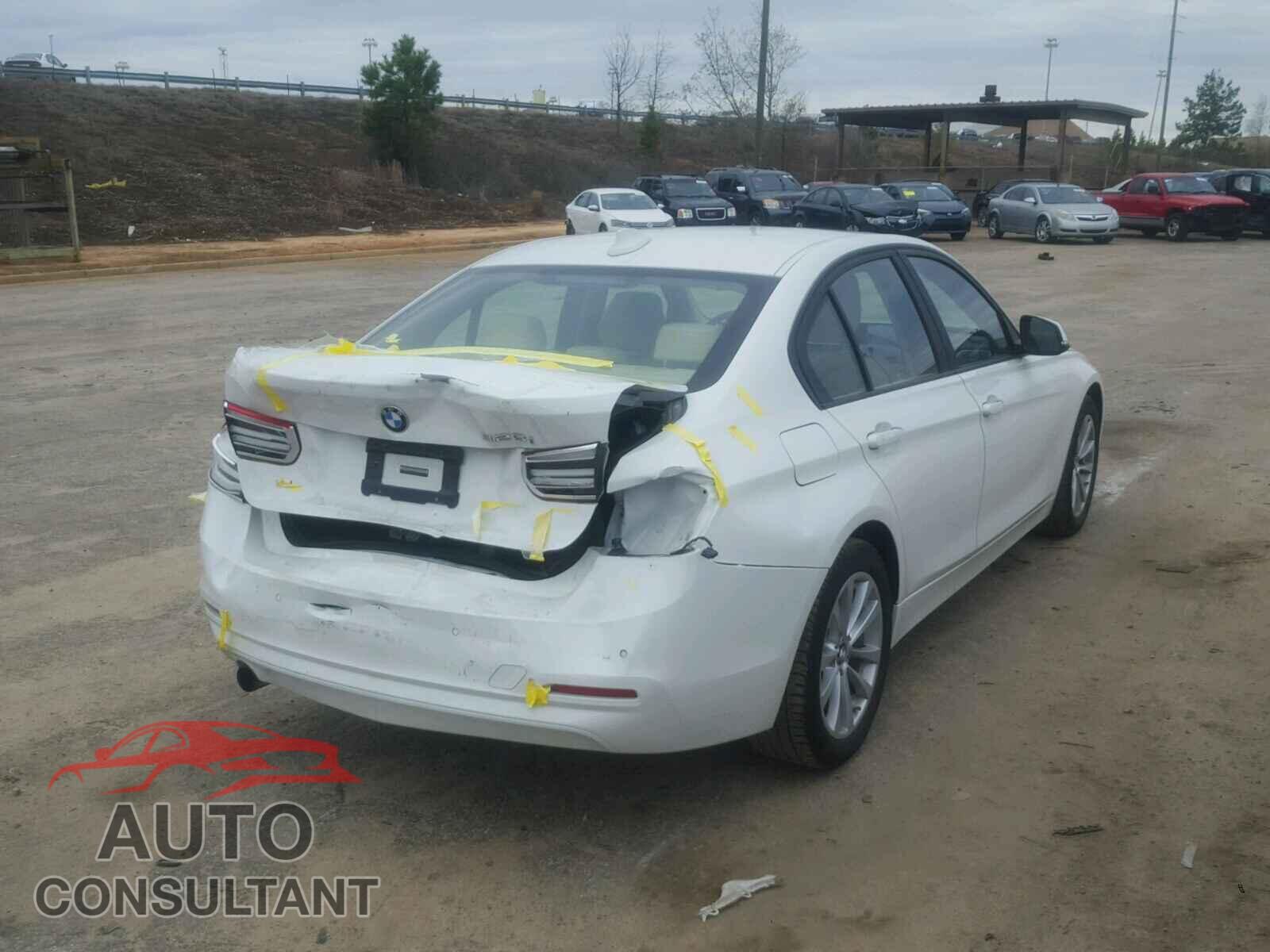BMW 3 SERIES 2016 - WBA8E1G52GNU10207