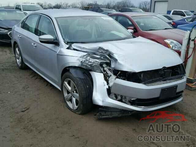 VOLKSWAGEN PASSAT 2015 - 1VWBV7A30FC055743