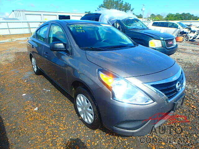 NISSAN VERSA 2015 - 3N1CN7AP8FL901134
