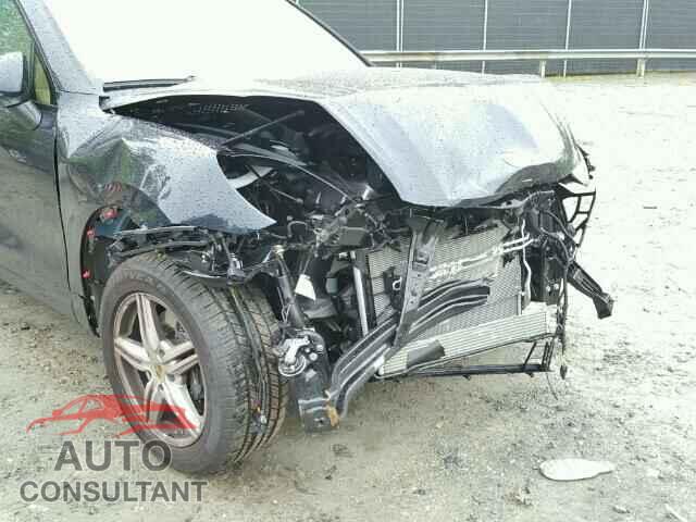PORSCHE CAYENNE 2016 - WP1AA2A29GKA13243