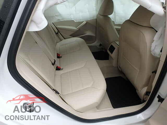 VOLKSWAGEN PASSAT 2015 - 1VWBV7A37FC080073
