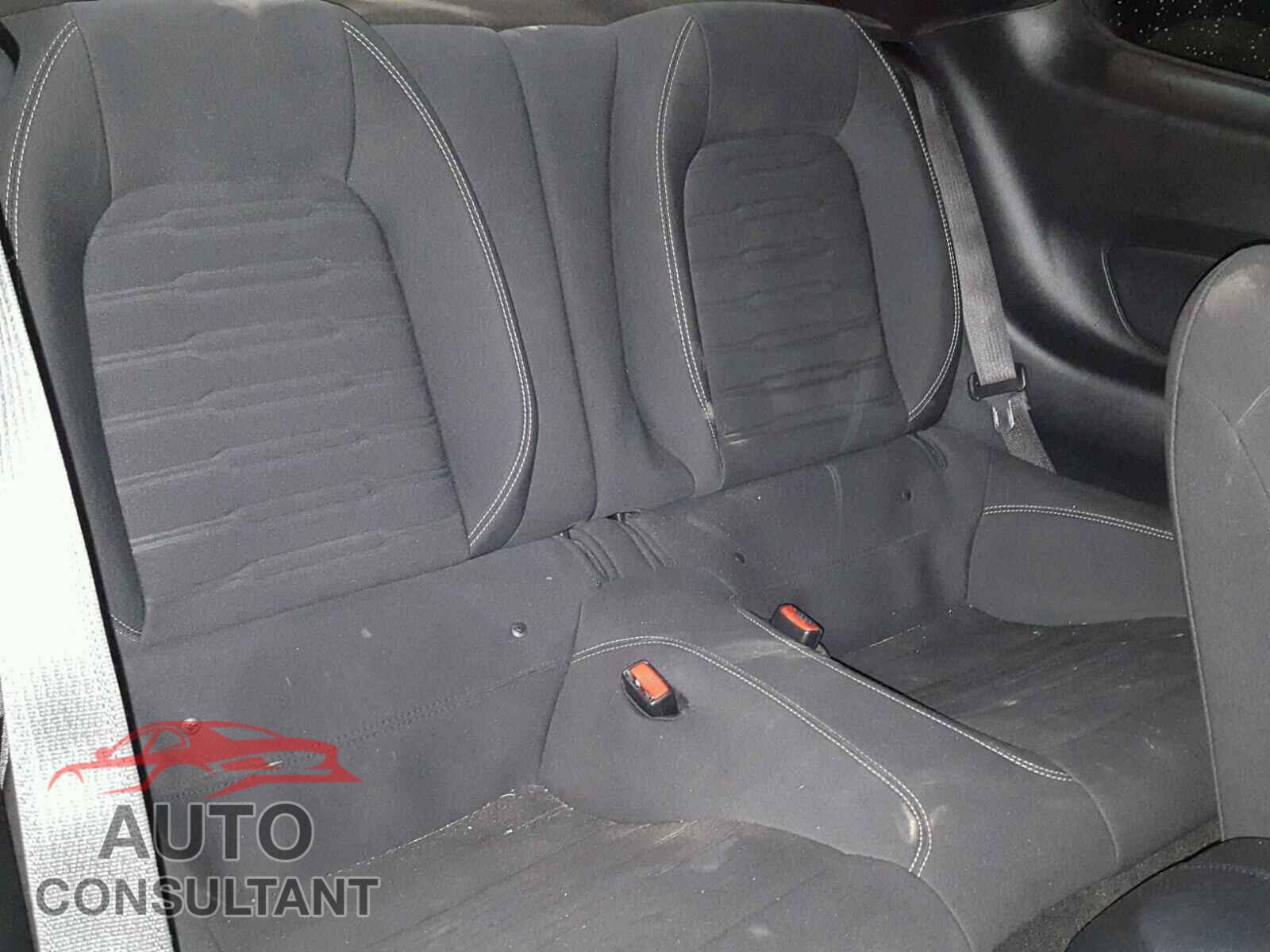 FORD MUSTANG 2015 - 1FA6P8TH9F5435459