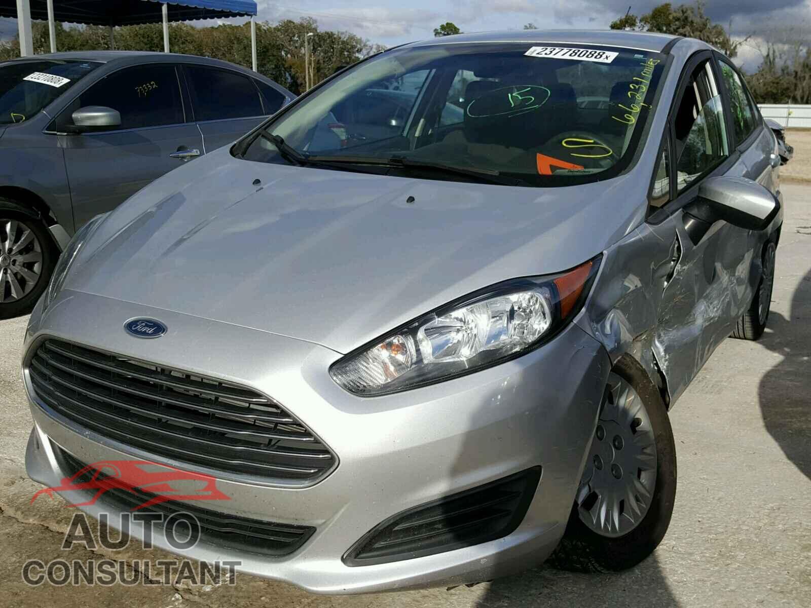FORD FIESTA 2015 - 3FADP4AJ3FM144813