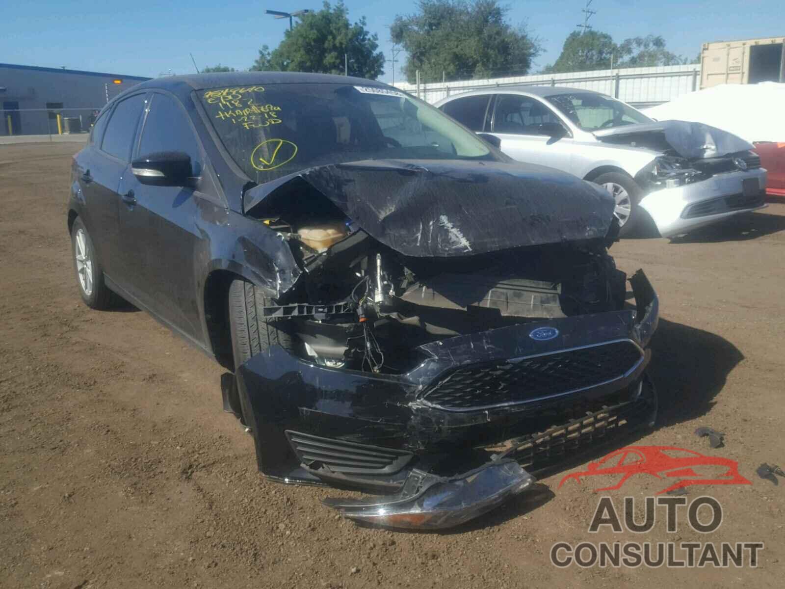 FORD FOCUS 2016 - 1FADP3K26GL234378