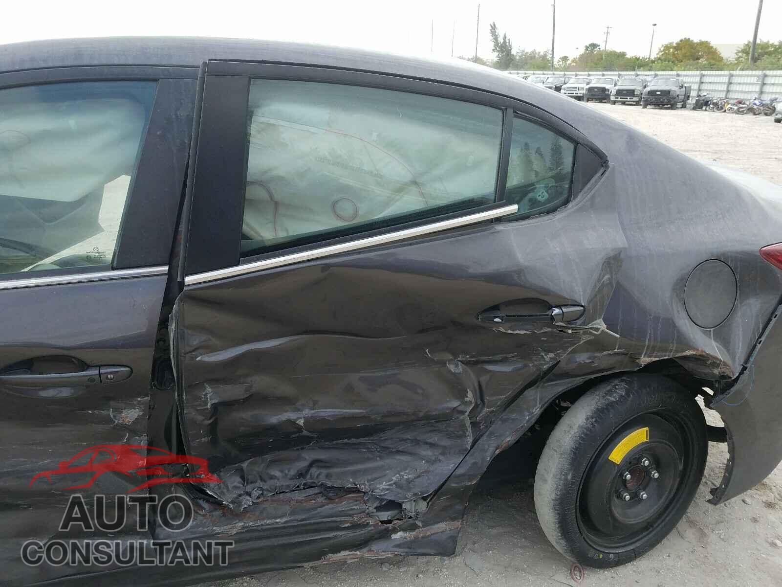MAZDA 3 2017 - 3N1CN7AP5KL834664