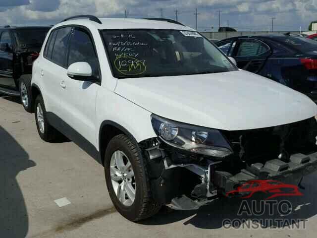 VOLKSWAGEN TIGUAN 2016 - WVGAV7AX7GW524999