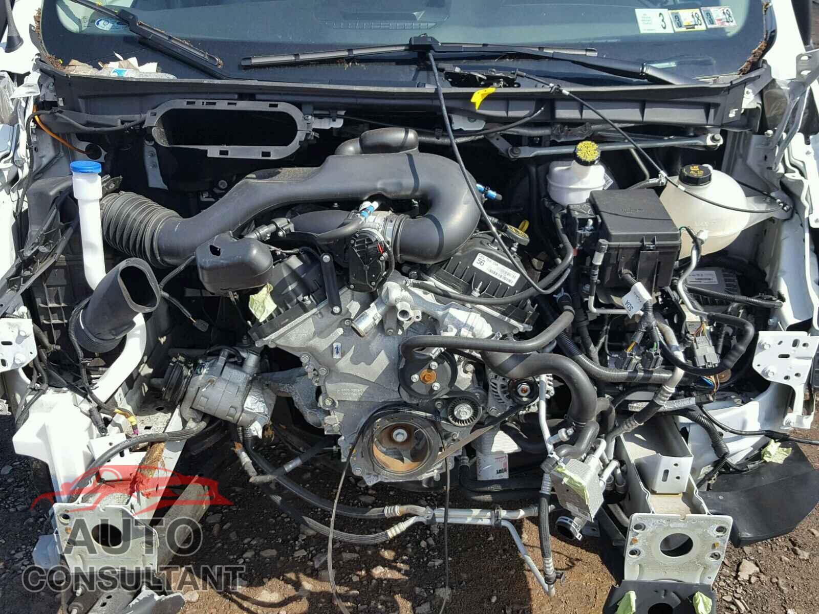 FORD TRANSIT CO 2017 - 1FTYR2XM5HKA58358
