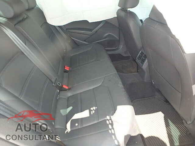 VOLKSWAGEN PASSAT 2015 - 1VWBV7A32FC098979