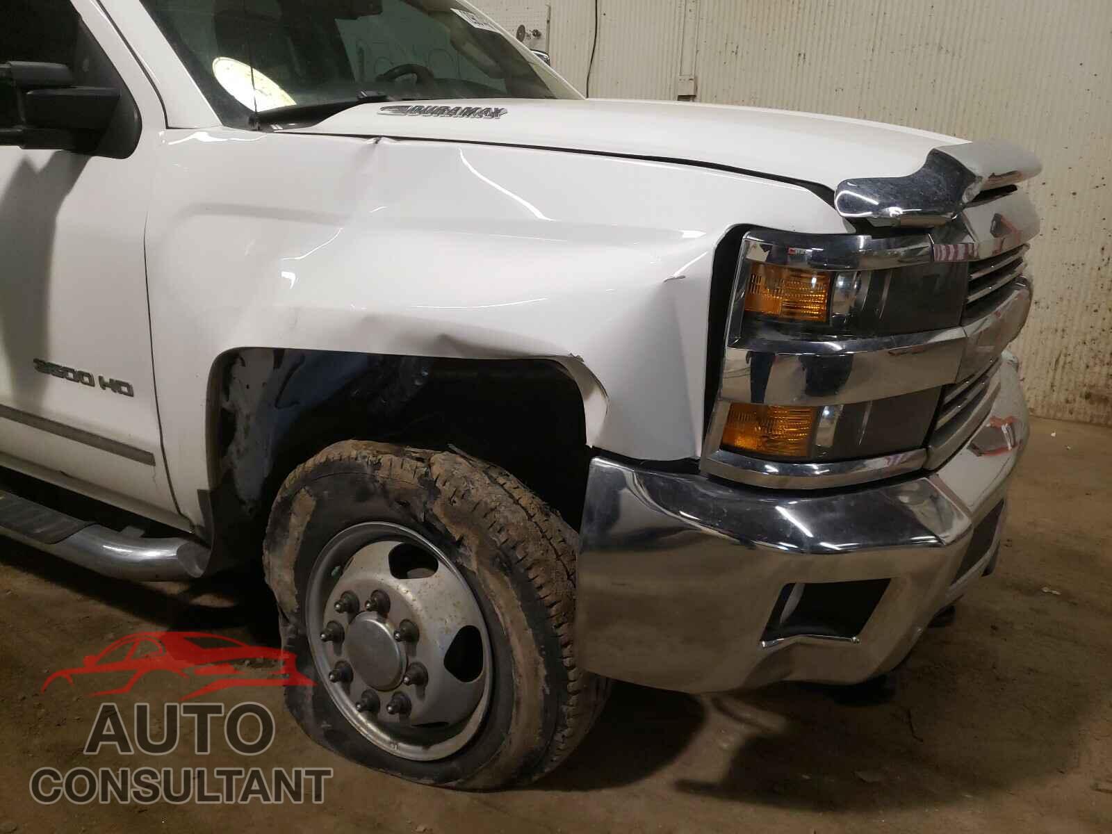 CHEVROLET SILVERADO 2016 - ML32F3FJ2KHF18551