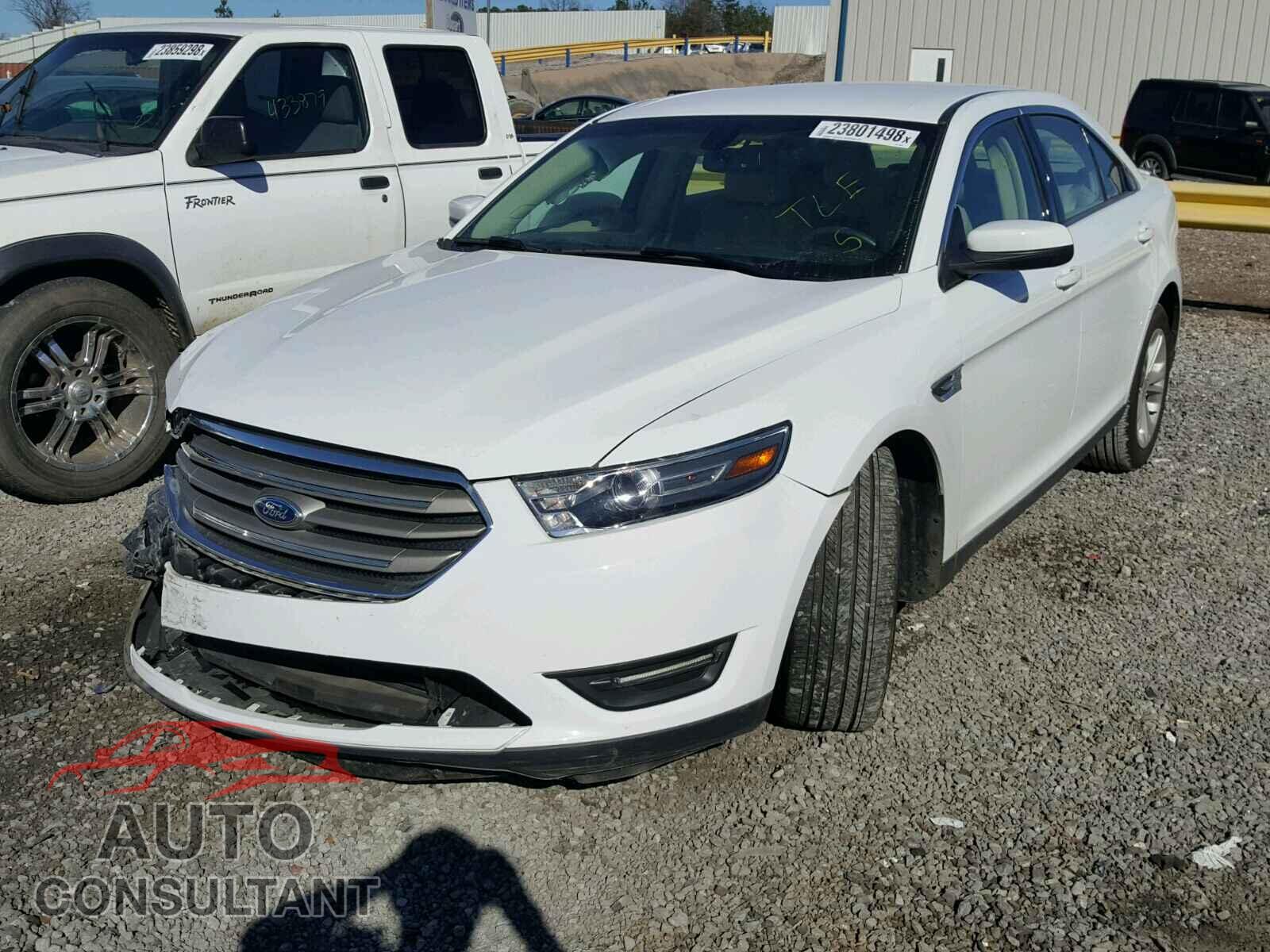 FORD TAURUS 2015 - 1FAHP2E82FG206077