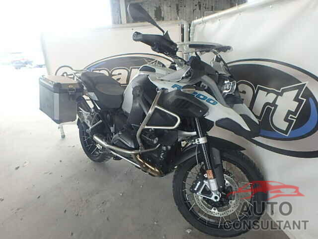 BMW MOTORCYCLE 2015 - WB10A1203FZ097700