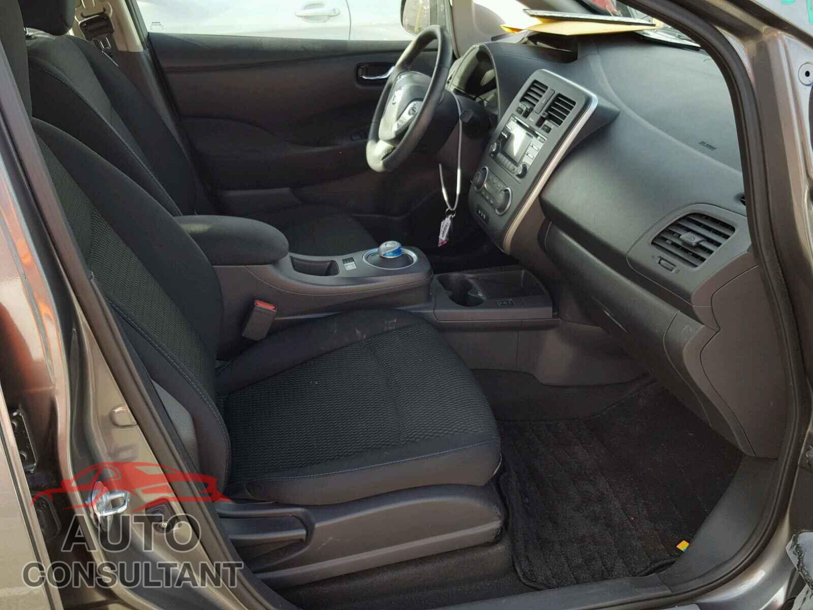 NISSAN LEAF 2015 - 1N4AZ0CP0FC315039