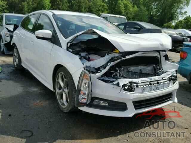 FORD FOCUS 2017 - 1FADP3L90HL227813