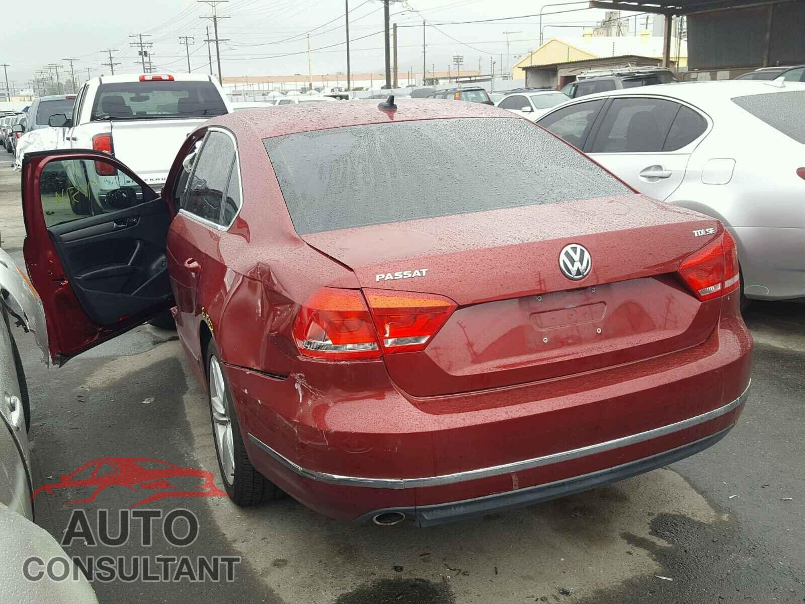VOLKSWAGEN PASSAT 2015 - 1VWBV7A37FC062799