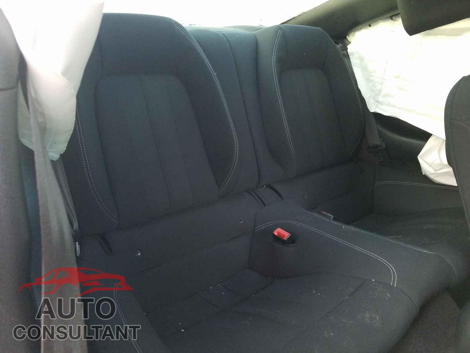 FORD MUSTANG 2020 - 1FA6P8TH2L5146239