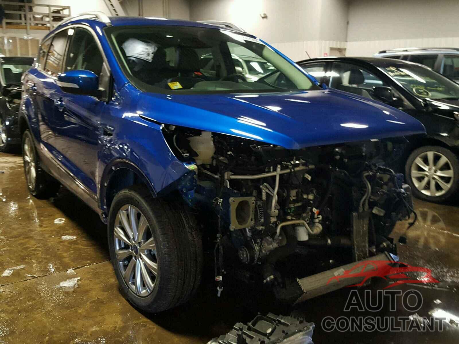 FORD ESCAPE 2017 - 1FMCU9J91HUD85054