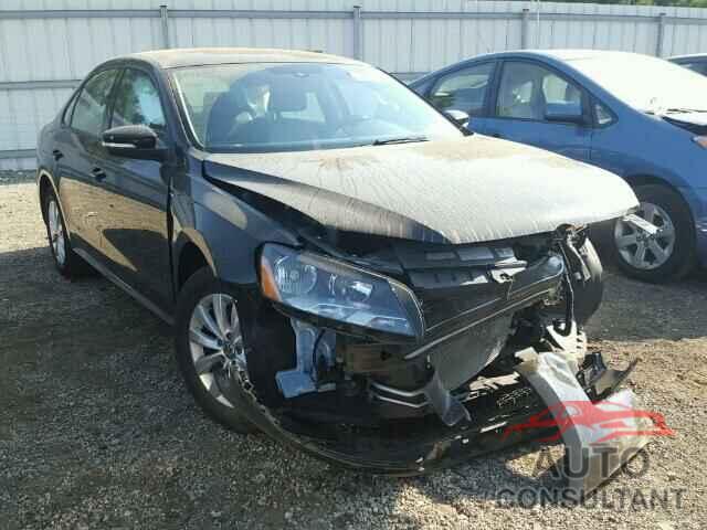 VOLKSWAGEN PASSAT 2015 - 1VWAT7A39FC004369
