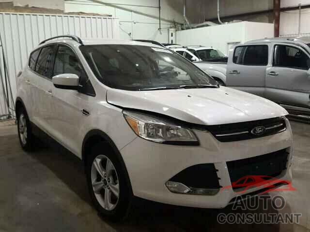 FORD ESCAPE 2015 - 1FMCU9G91FUA91500