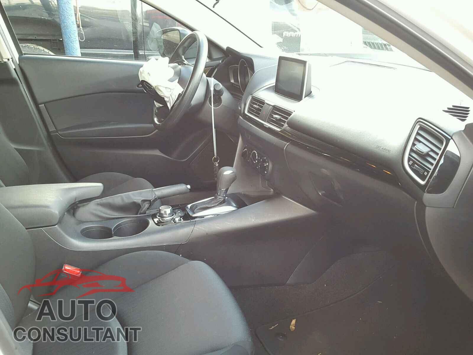 MAZDA 3 2016 - JM1BM1T73G1345765