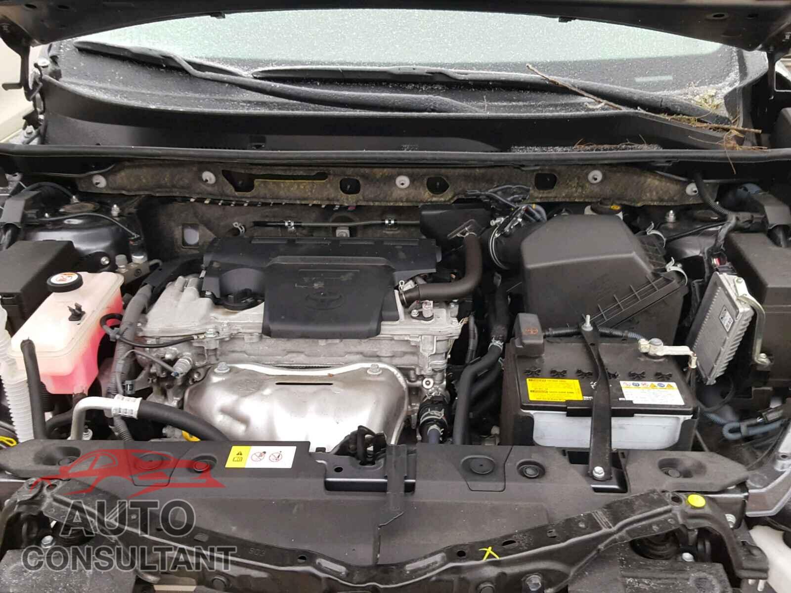 TOYOTA RAV4 2016 - JTMRFREV6GD196625