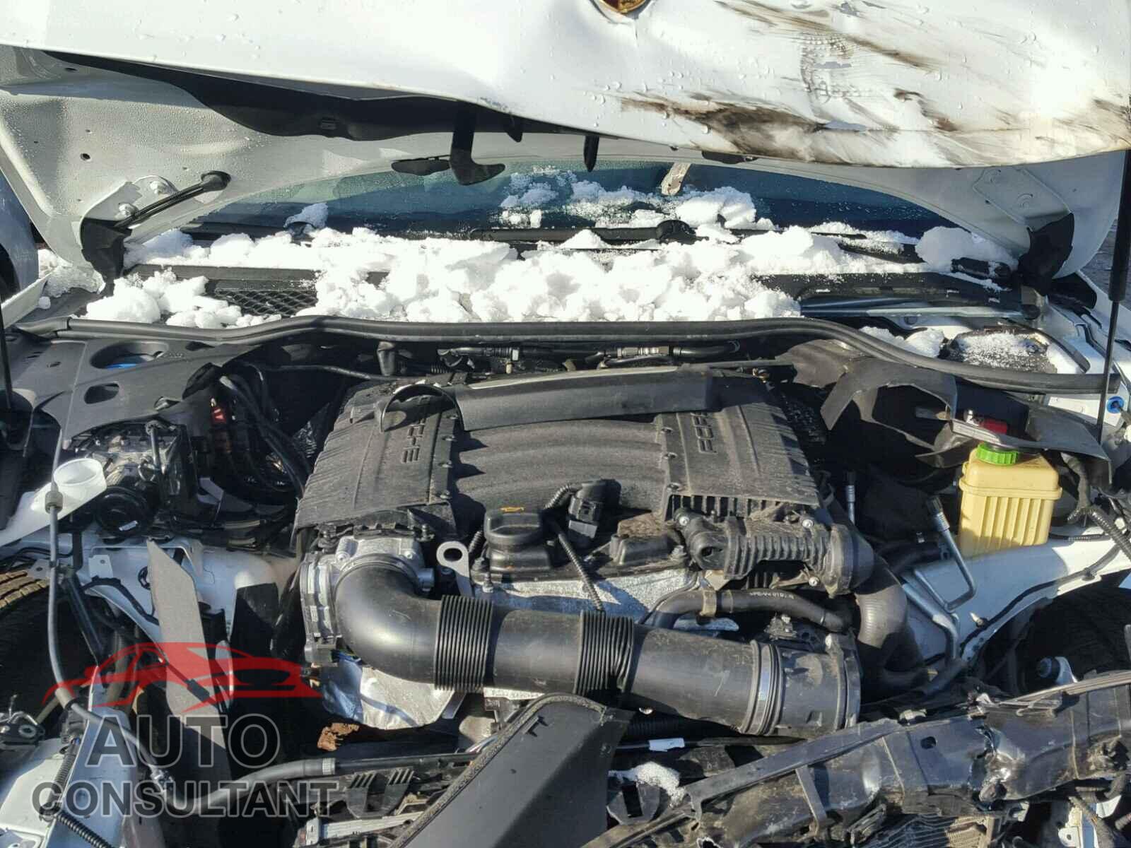 PORSCHE CAYENNE 2016 - WP1AA2A27GKA36259