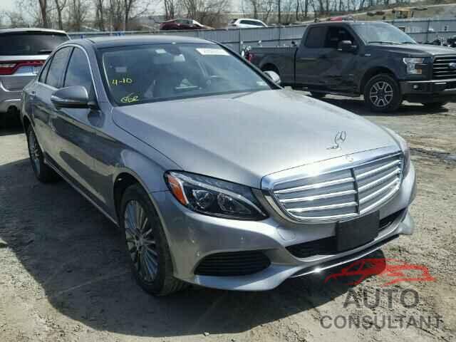 MERCEDES-BENZ C300 2015 - 55SWF4KBXFU007156