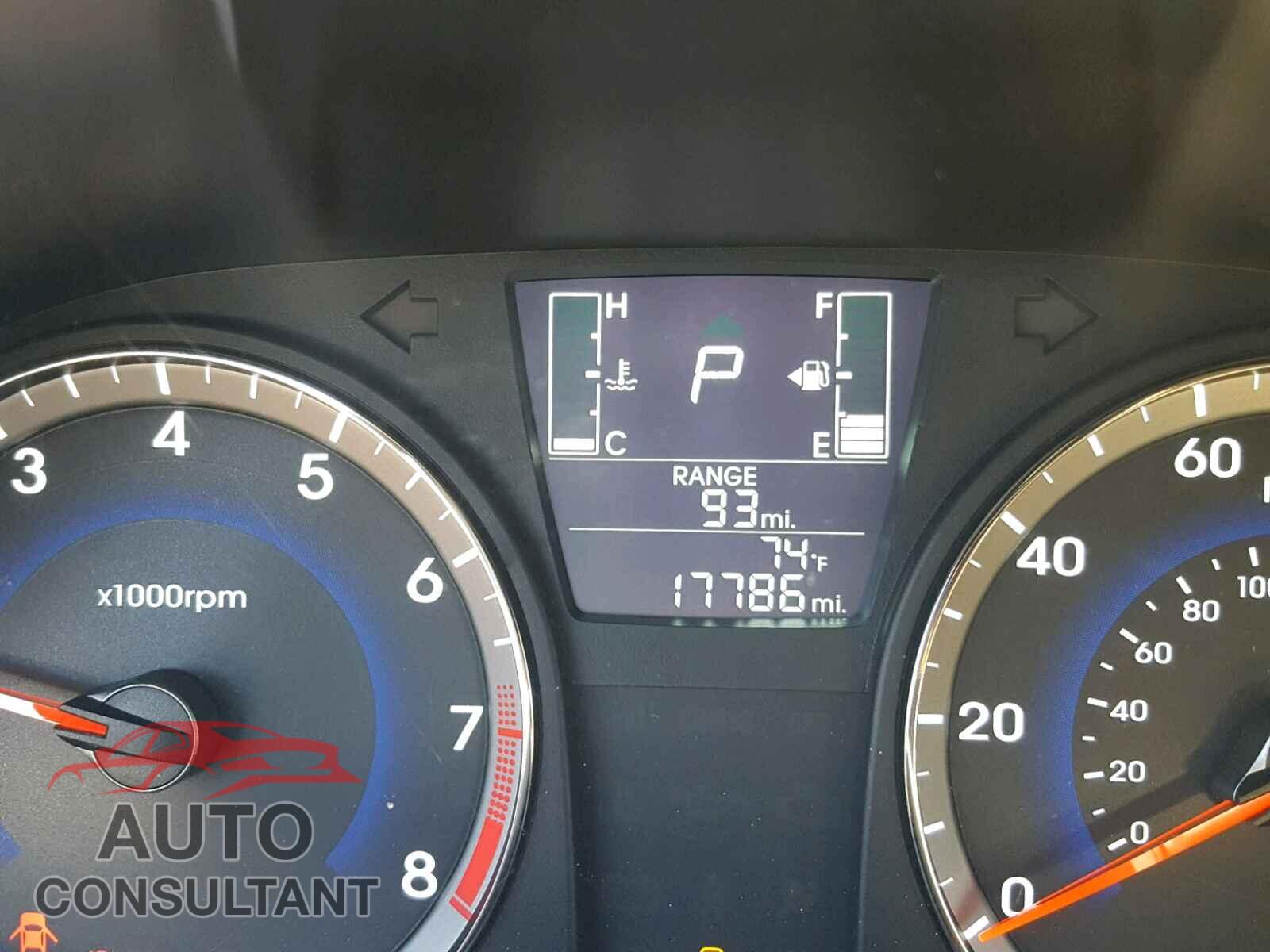 HYUNDAI ACCENT 2016 - KMHCT4AE2GU137784